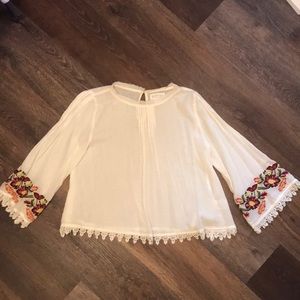 Velvet brand 3/4 sleeve embroidered top